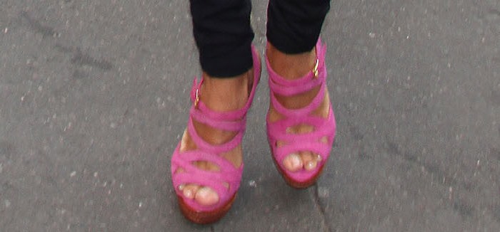 Eva Longoria's pretty sandals