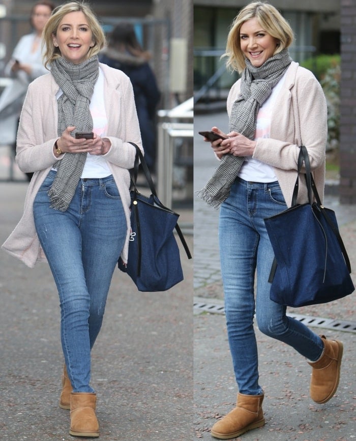 How To Wear Uggs With Jeans: 20 Looks 