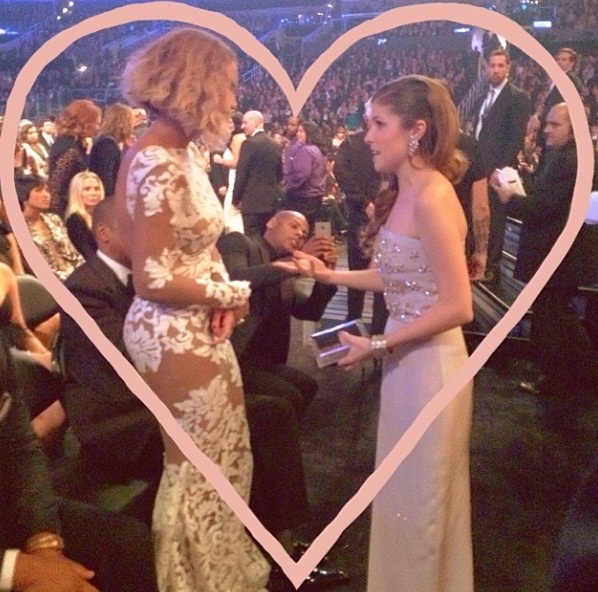 Anna Kendrick meets Beyonce at the Grammys