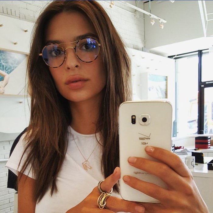 Emily Ratajkowski Debuts Tortoiseshell Glasses With Suede Derby Shoes 1740
