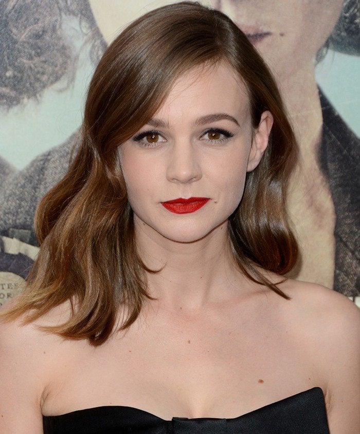 Carey Mulligan With Red Lipstick On Pale Skin In Jimmy Choo Rosana