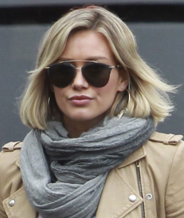 Hilary Duff shows off her new short hair while shopping for groceries with her son Luca at Ralphs