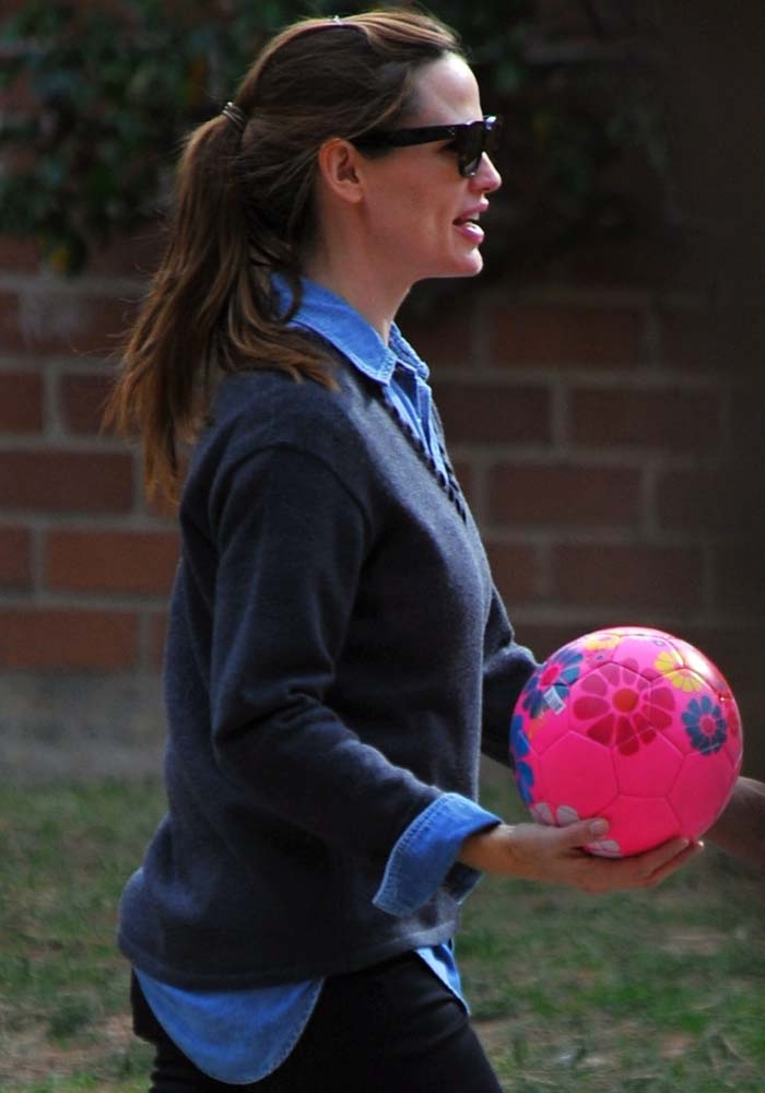 Jennifer Garner wears her hair half-up and half-down while out in Brentwood