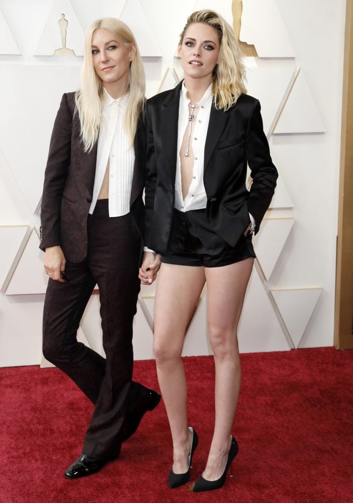 Kristen Stewart Shocks in Tiny Chanel Shorts at 2022 Oscars