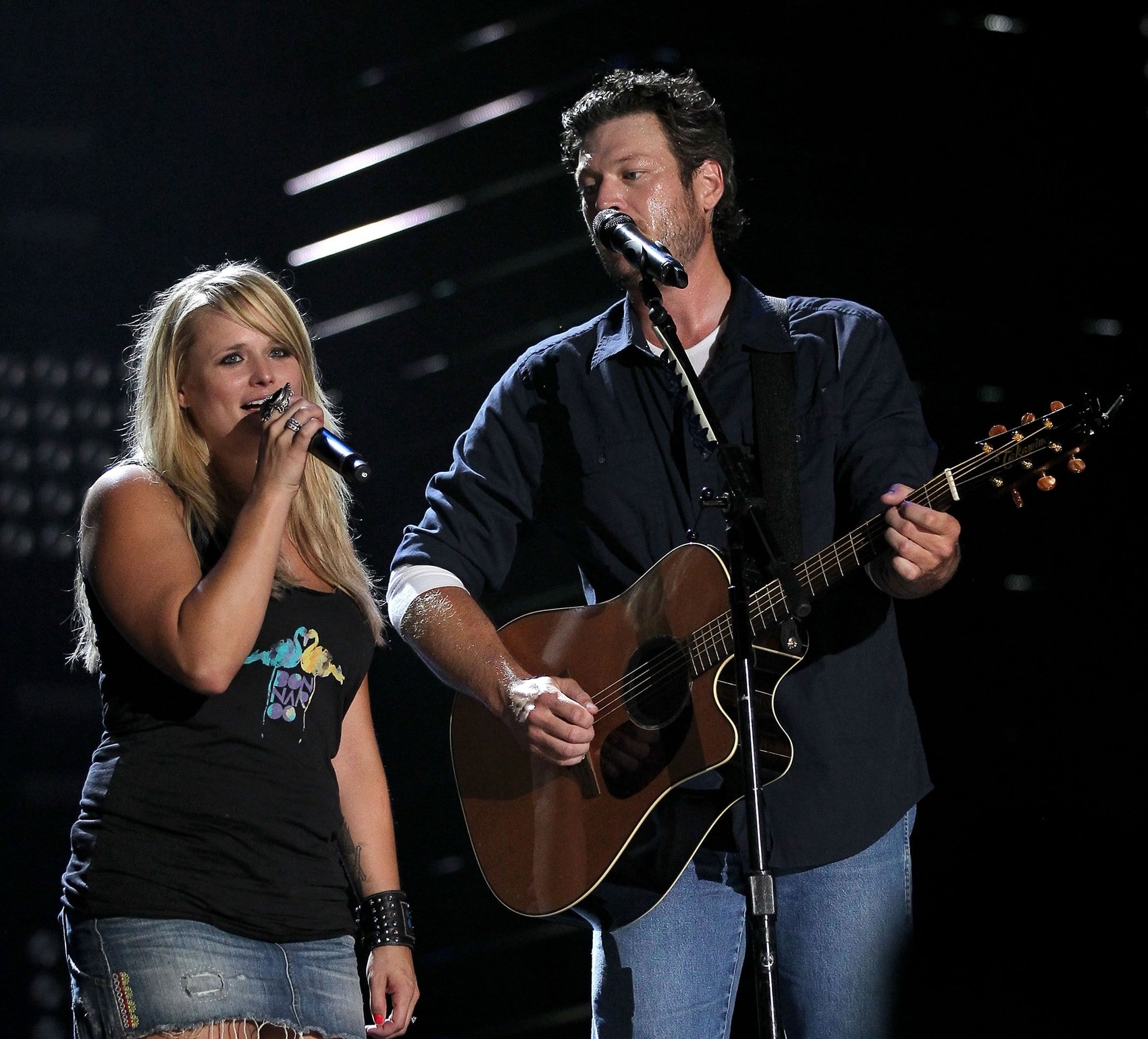 Blake Shelton and Miranda Lambert perform his version of Canadian singer Michael Bublé's hit song"Home" at the 2010 CMA Music Festival