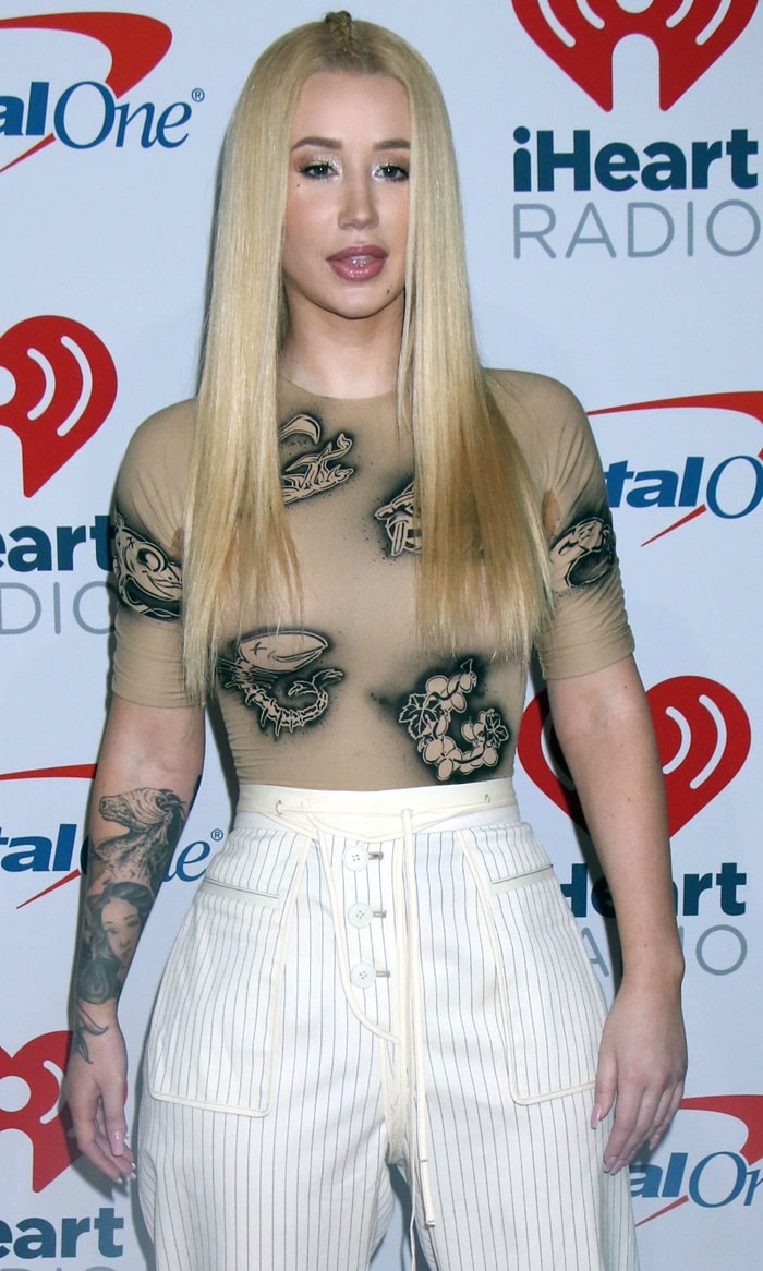 Iggy Azalea wearing the world's ugliest T-shirt