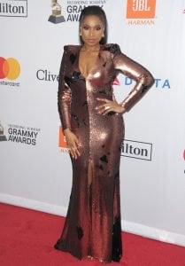 Jennifer Hudson's Foot Corns in Rubin Singer Shining Bronze Dress