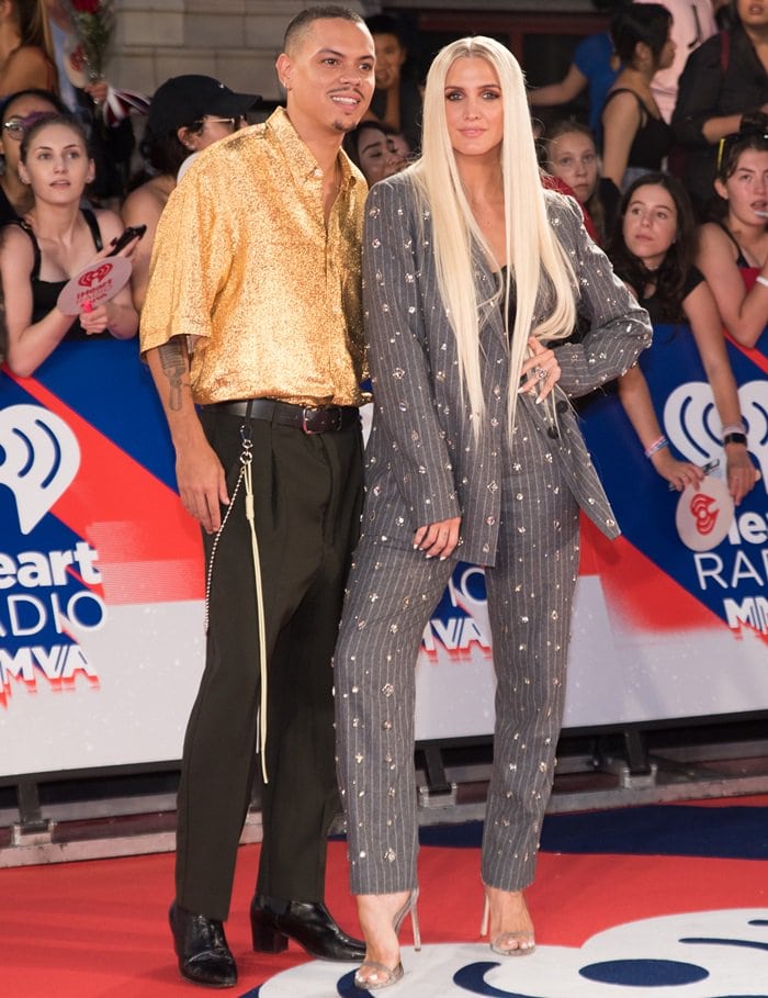 Ashlee Simpson posing alongside her husband Evan Ross while hitting the red carpet at the 2018 iHeartRADIO MuchMusic Video Awards at MuchMusic HQ in Toronto, Canada, on August 26, 2018