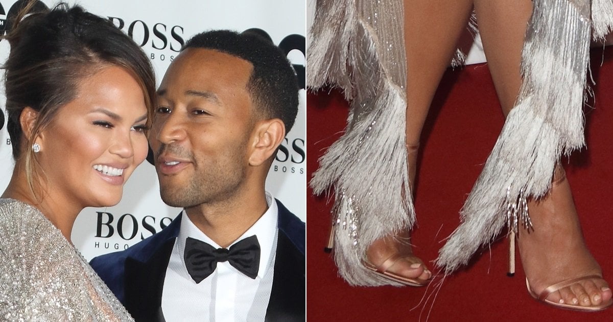 Chrissy Teigen Flaunts Sexy Legs And Faceted Box Clutch 2384