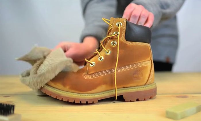 how to clean wheat timberlands at home