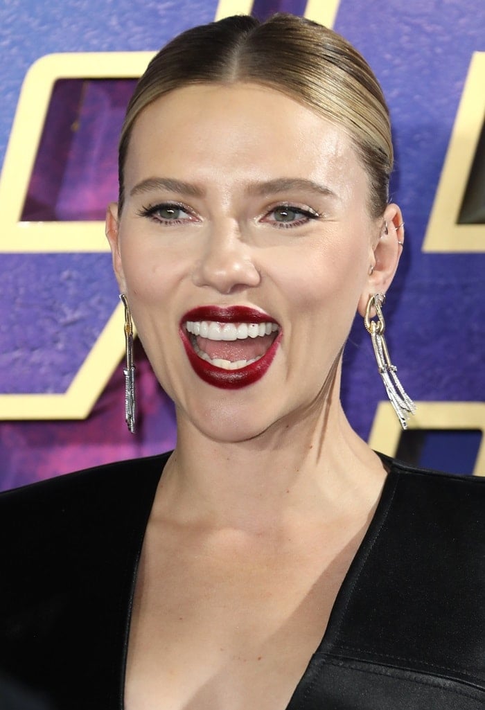 700px x 1025px - Scarlett Johansson Lookalike Porn: Why She Won't Pursue