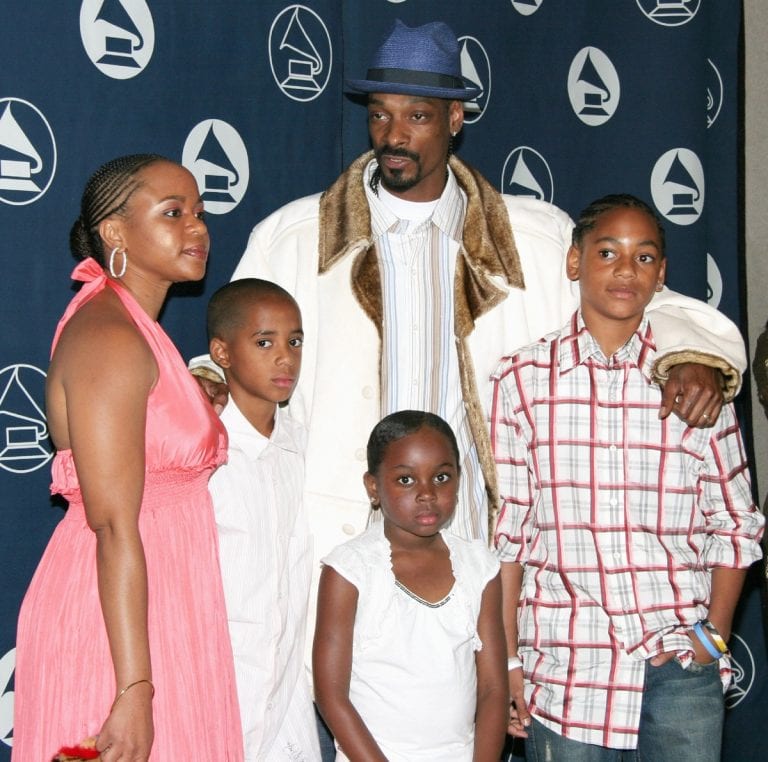 Snoop Dogg's Wife Shante Broadus From High School Sweetheart to Music