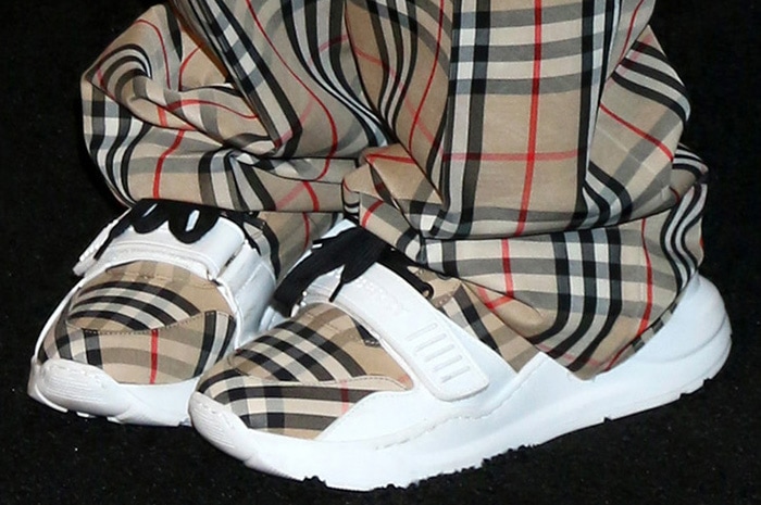 burberry sneakers outfit