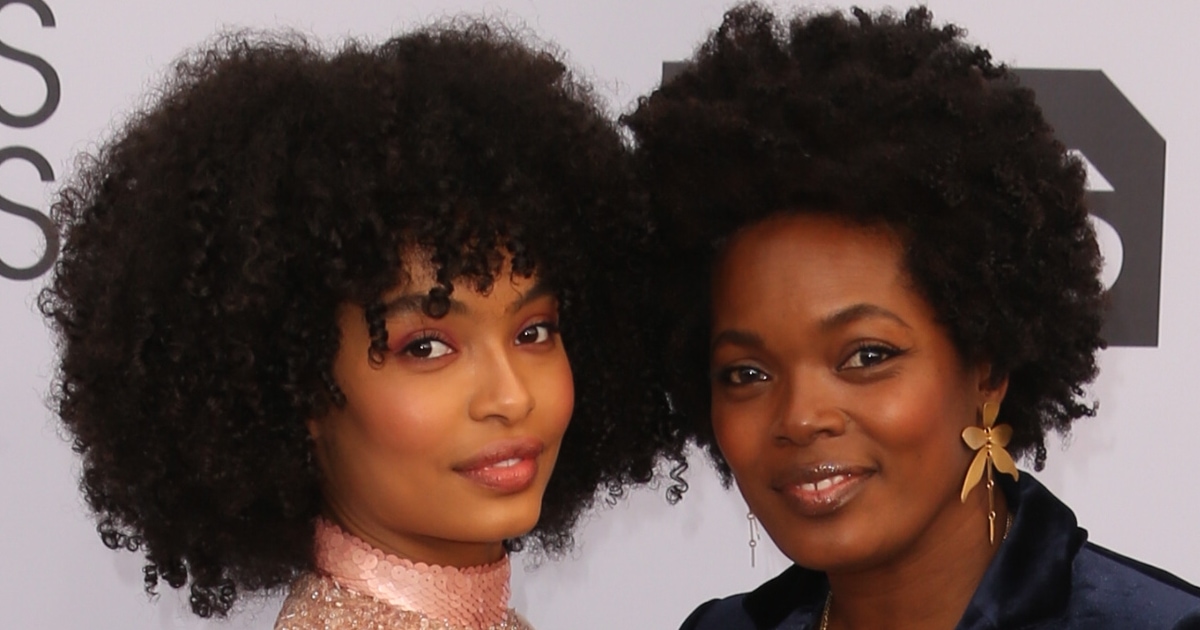 How Yara Shahidi’s Parents Shape Her Style: Exploring Her Bold Fashion ...