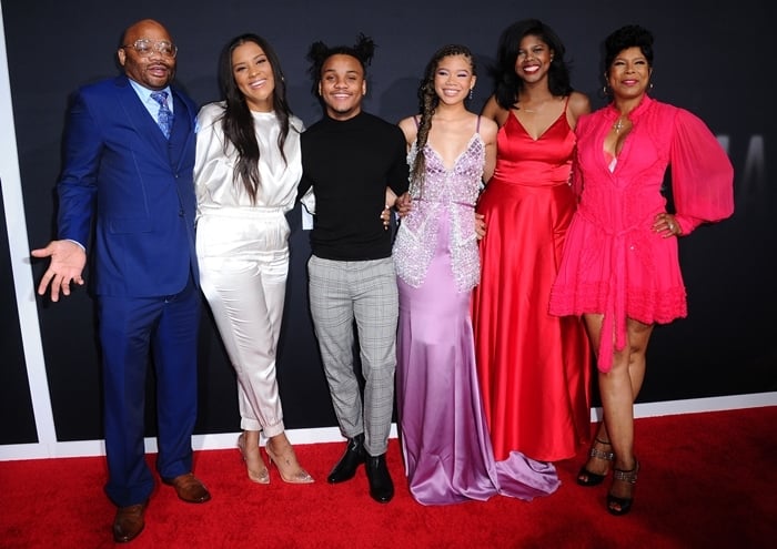 Storm Reid with her parents, Rodney and Robyn, her brother, Josh, and her two sisters, Iman and Paris