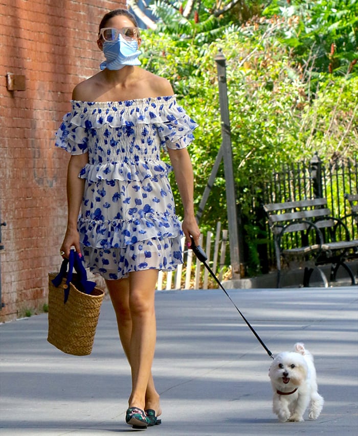 Olivia Palermo Demos How to Safely Run Errands In Style in New Look