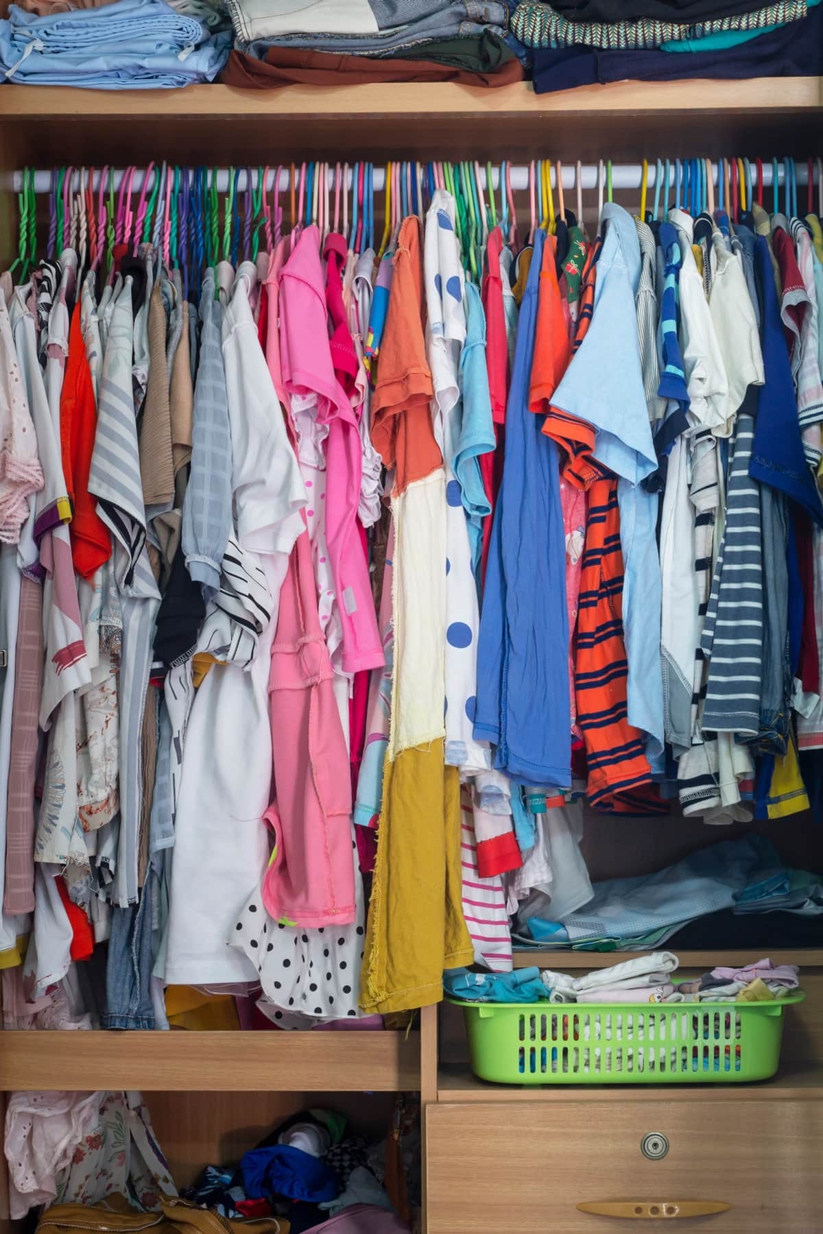 When your closet is overflowing with unused and old clothing, it's difficult to decide what to wear