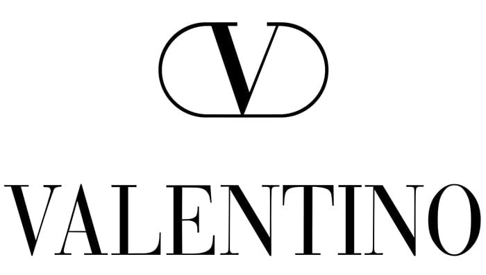 Valentino: Những tác phẩm thời trang đẳng cấp của Valentino là một điều không thể bỏ qua đối với những ai yêu thích thời trang. Hãy cùng khám phá những nơi bán hàng uy tín và đẳng cấp nhất để tìm kiếm những bộ trang phục đẳng cấp và hiện đại nhất. Bạn sẽ không phải tìm kiếm quá xa để tìm được những địa điểm bán hàng tuyệt vời của Valentino.