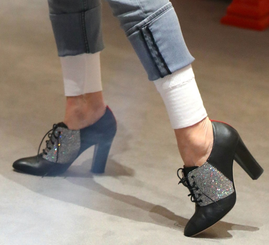 Sarah Jessica Parker slips into a pair of Chaucer oxford pumps