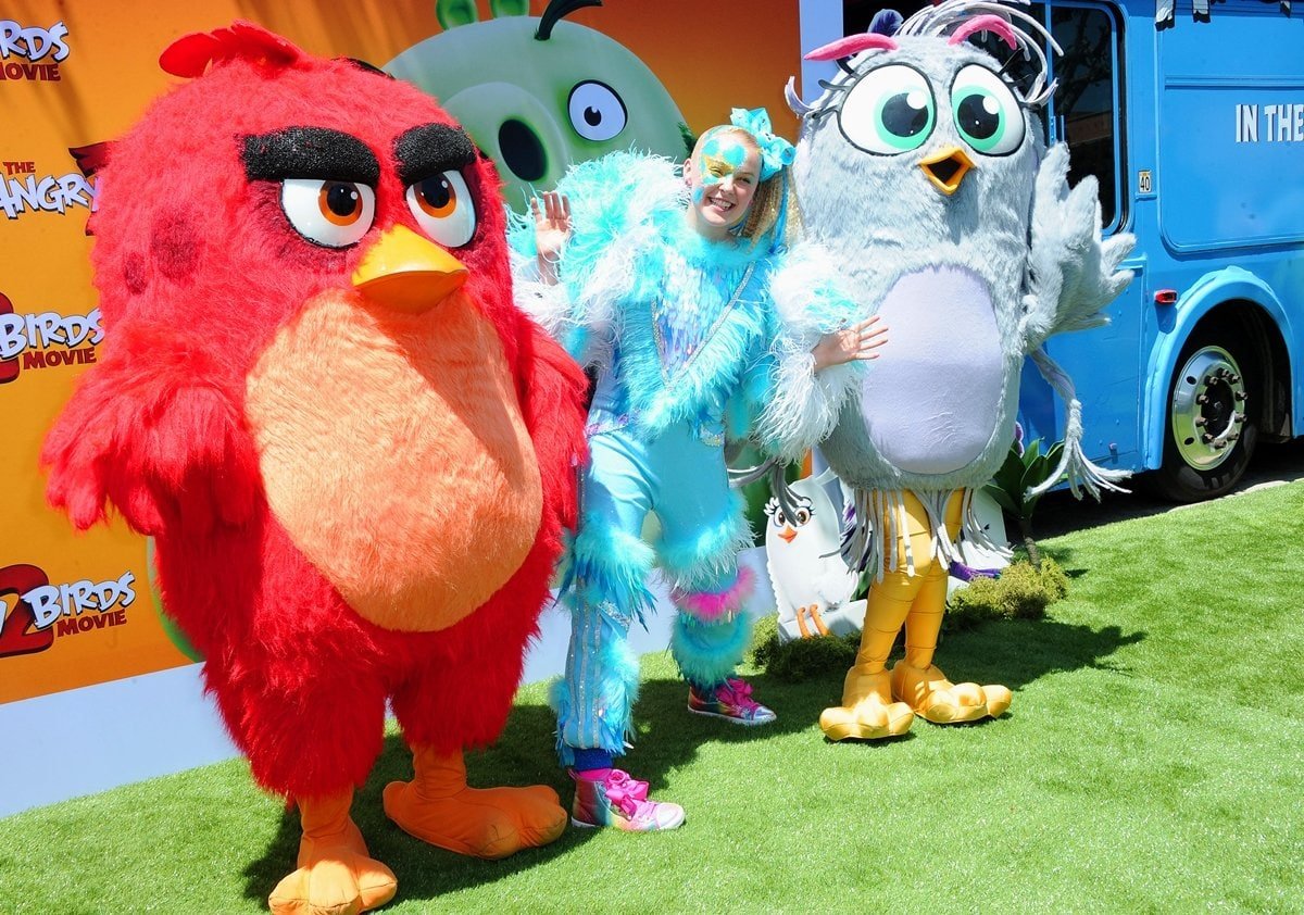 Jojo Siwa voices Eagle Island resident Kira in The Angry Birds Movie 2