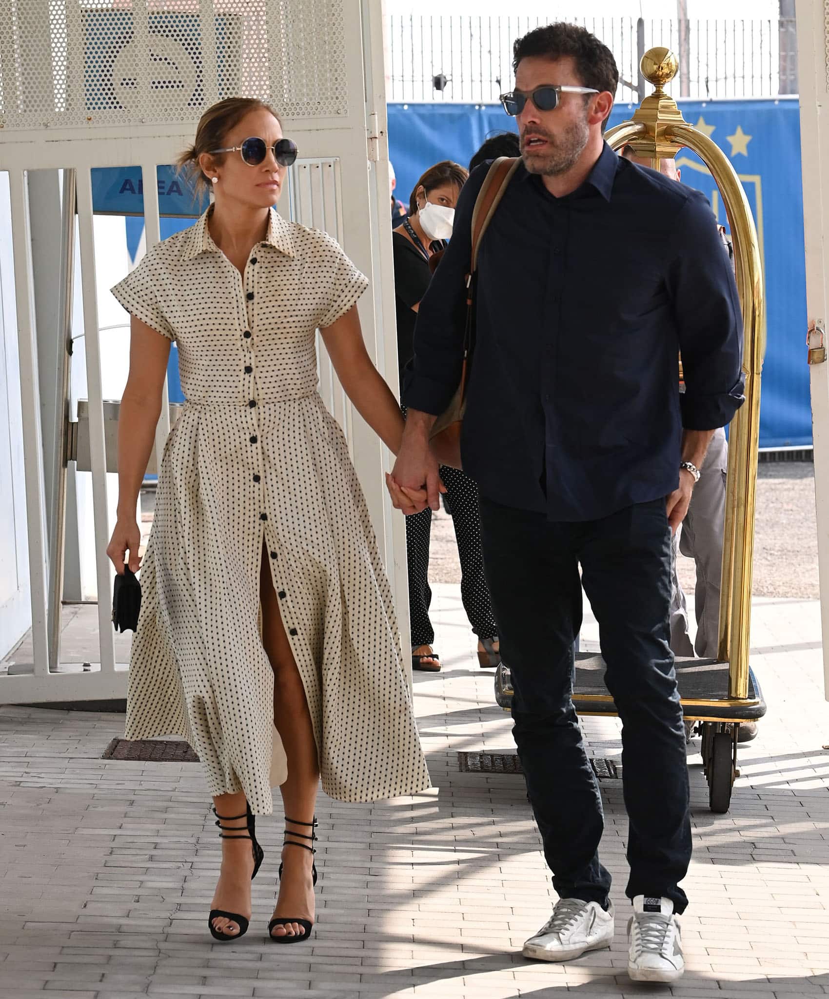 Jennifer Lopez gives off retro vibes in a Dior Pre-Fall 2020 polka-dot A-line shirtdress