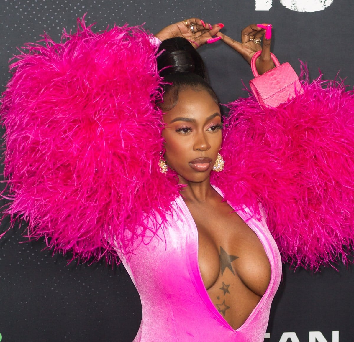 Arkeisha Antoinette Knight, known professionally as Kash Doll, is a wealthy American rapper from Detroit