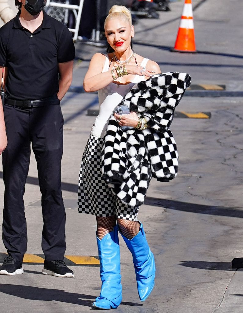 Gwen Stefani Promotes GXVE Beauty in R13 Checkered Surf Set and Western ...