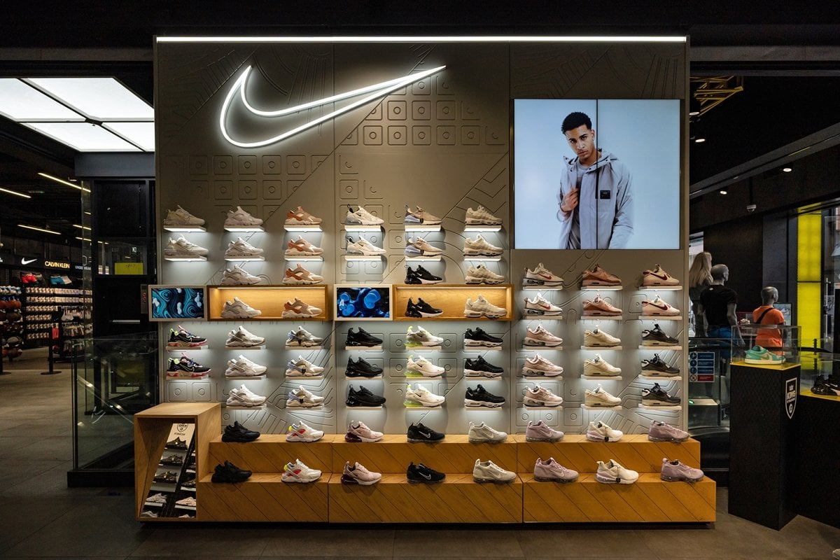 10 Best Places to Nike and Online
