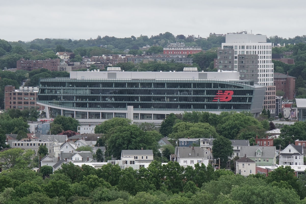 Global athletic leader New Balance opened its 250,000-square-foot world headquarters at 100 Guest Street in the Allston/Brighton neighborhood of Boston in 2015