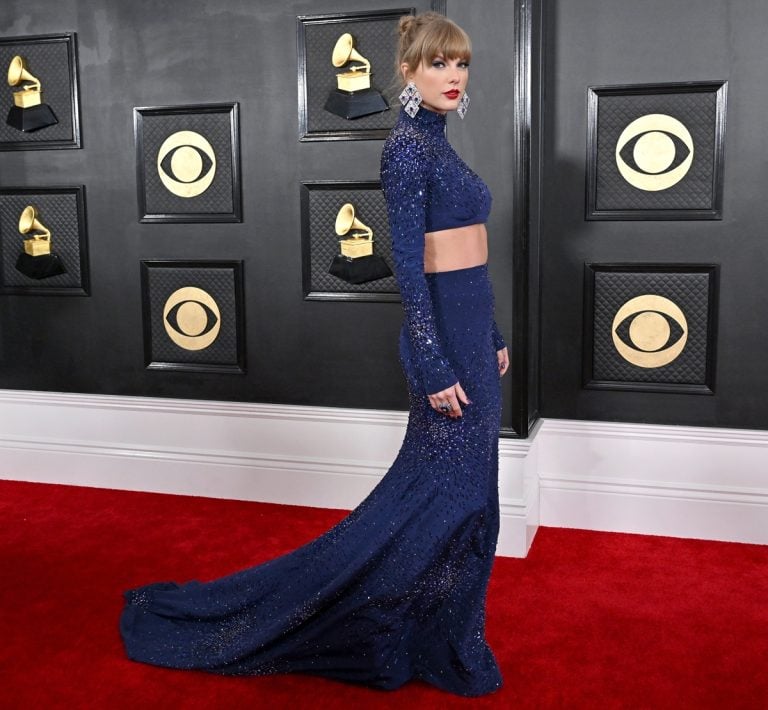 Taylor Swift Shines in Glittering Midnight Blue Dress at the 2023 ...