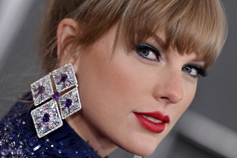 Taylor Swift Shines in Glittering Midnight Blue Dress at the 2023 ...