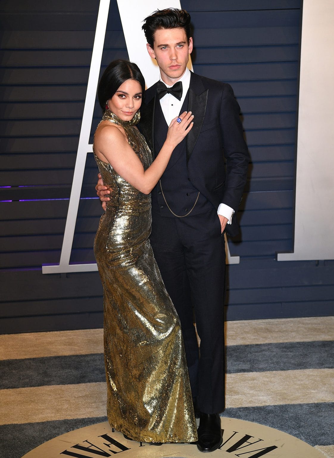 Austin Butler Poses With Kaia Gerber Before Awkward Run-in with Ex ...