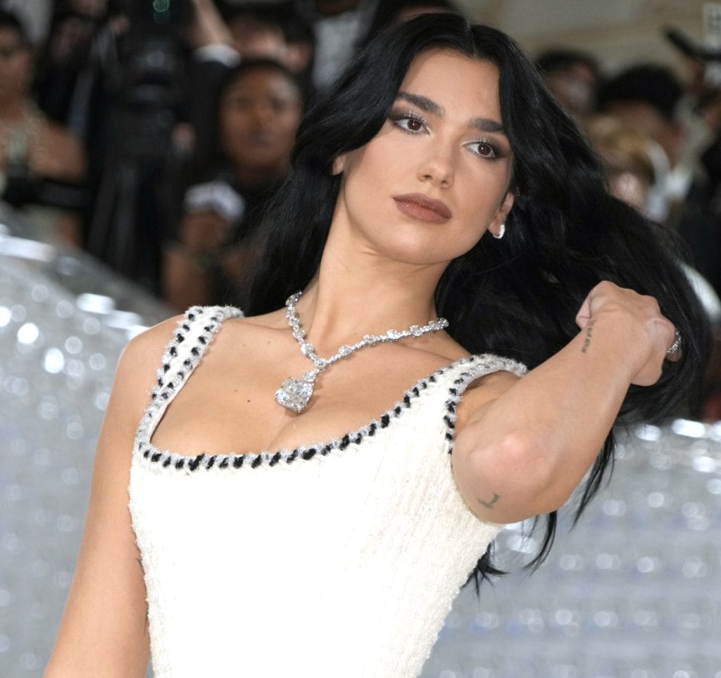 2023 Met Gala Co-Chair Dua Lipa Brings Back Iconic Chanel Bridal Gown ...