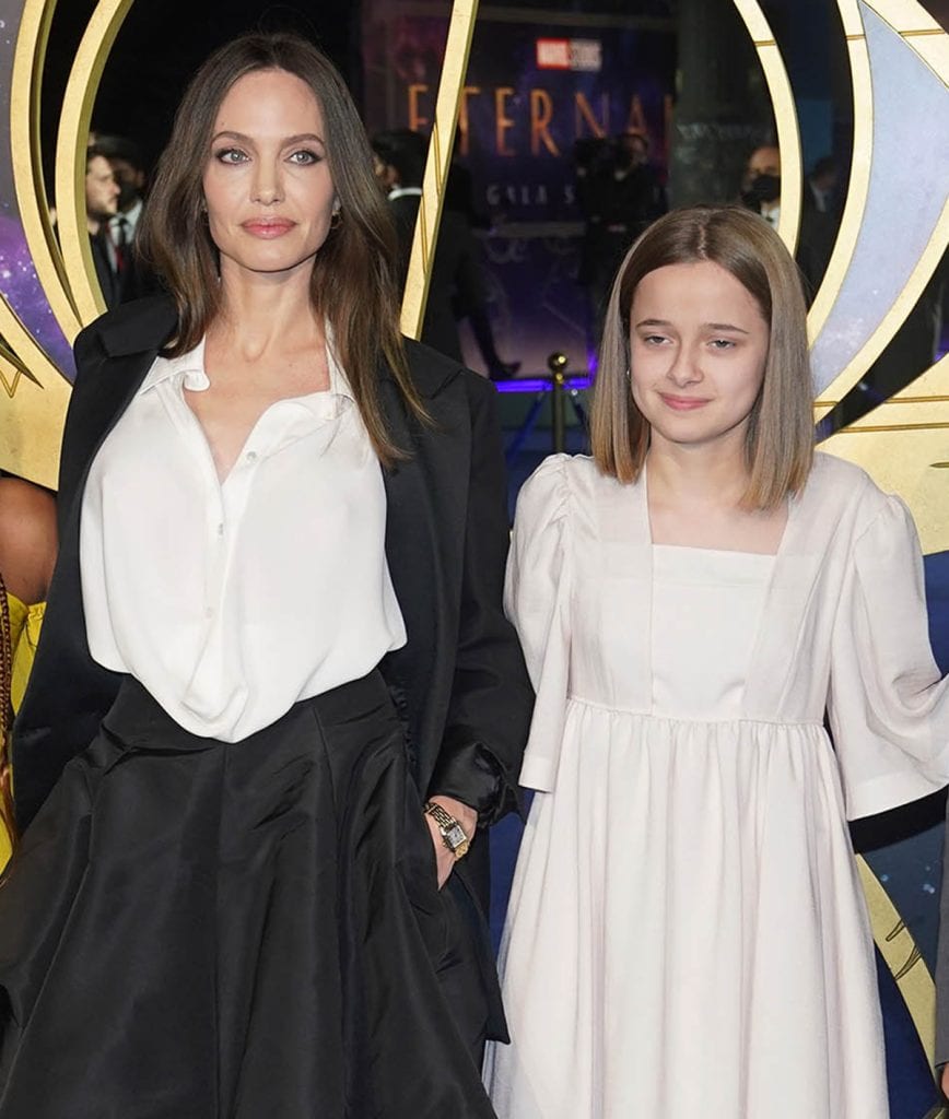 Angelina Jolie Enlists Her Youngest Daughter Vivienne as Her Personal ...