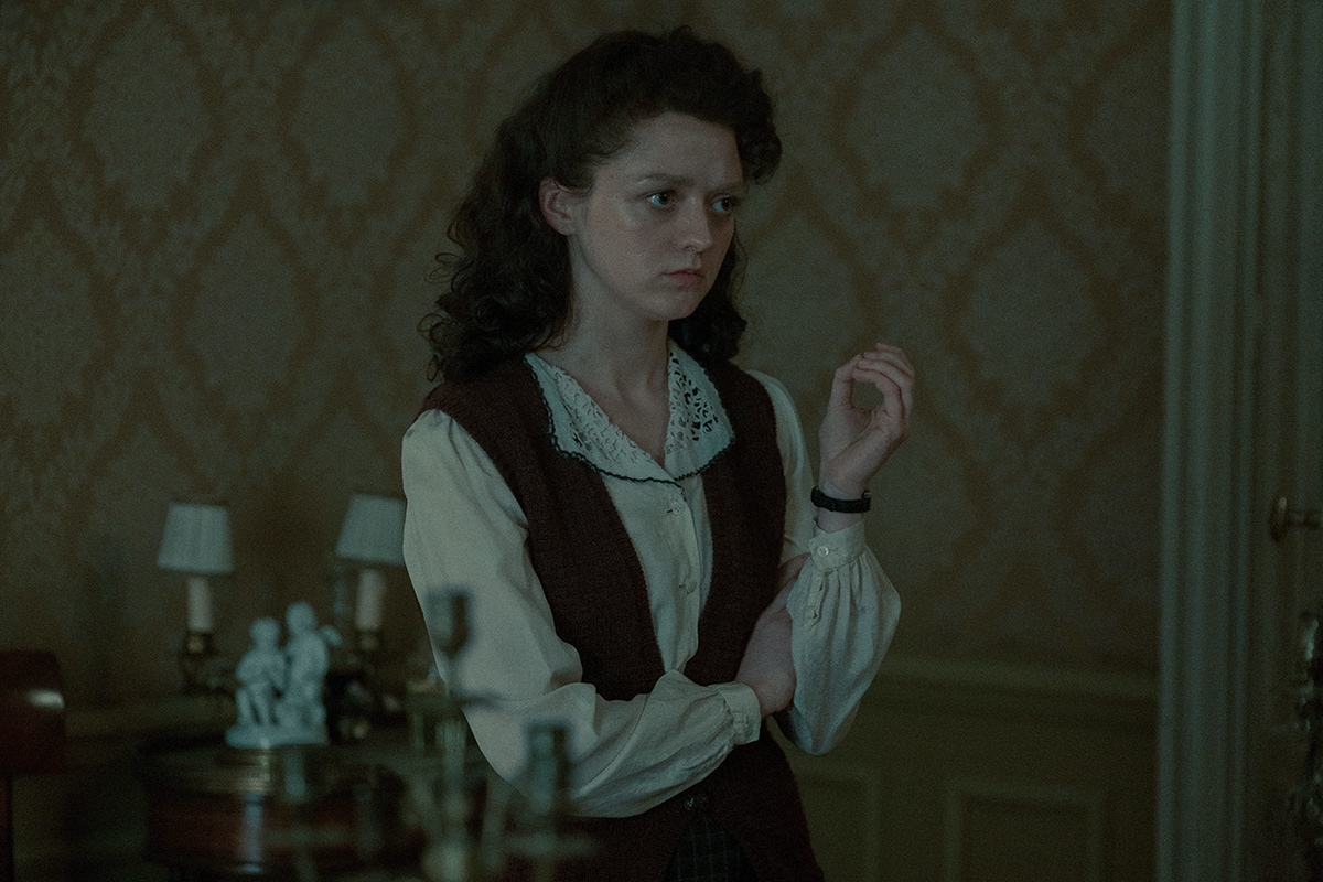 Maisie Williams stars as Catherine Dior in Apple TV+'s The New Look